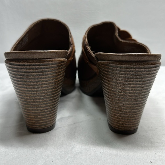 Like New Dansko Rach Heeled Clogs, EU 38 - Picture 7 of 8